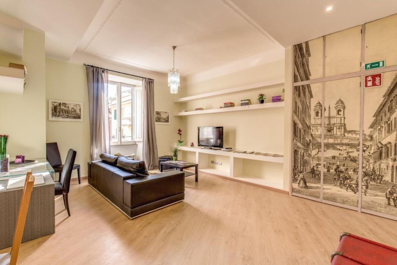 Lovely 4-bedroom 30m Sangiovanni Metro Apartment Rome