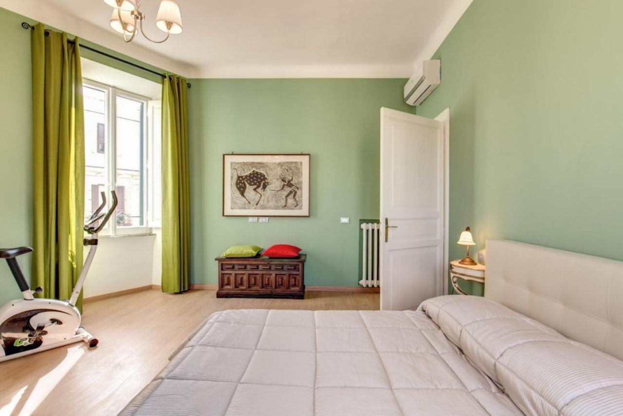 Apartment Lovely 4-bedroom 30m Sangiovanni Metro Rome