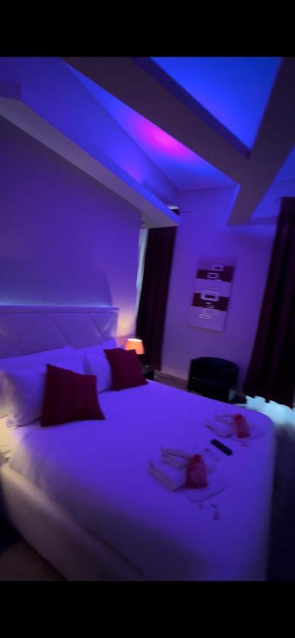 Luxury Sistina Suites *