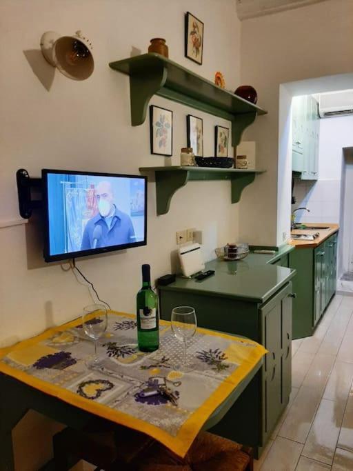 Apartment Giardino Segreto A Trastevere! - La Dolce Vita Rome