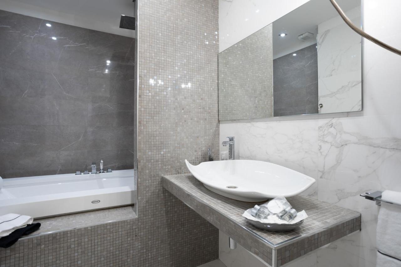 Cardilli Luxury Couette-café 2*