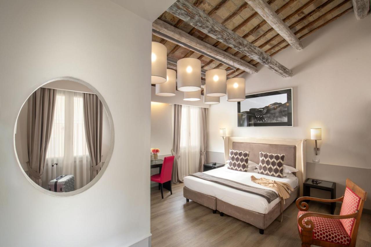 Hotel Condotti Palace