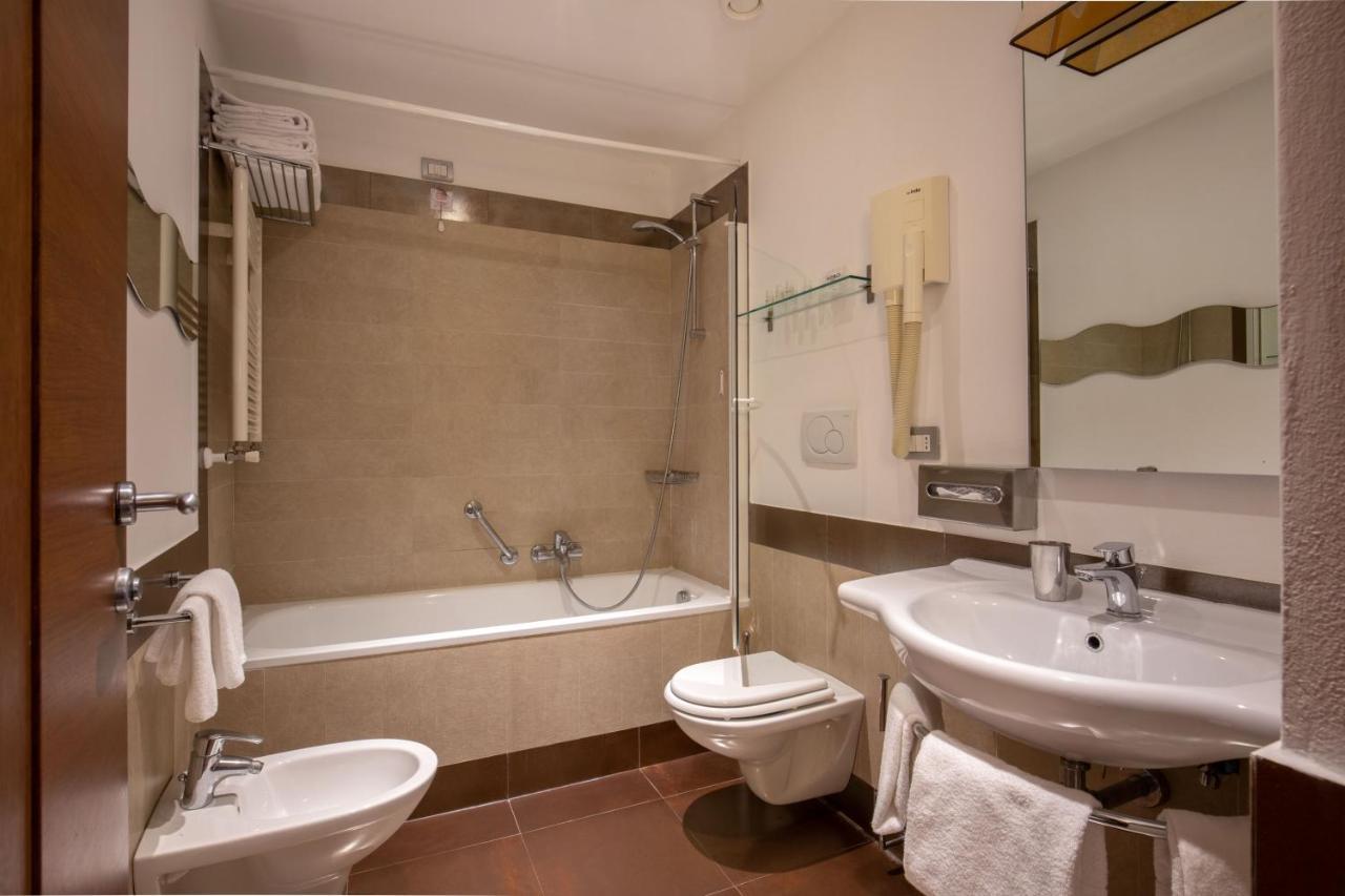 Condotti Palace Hotel