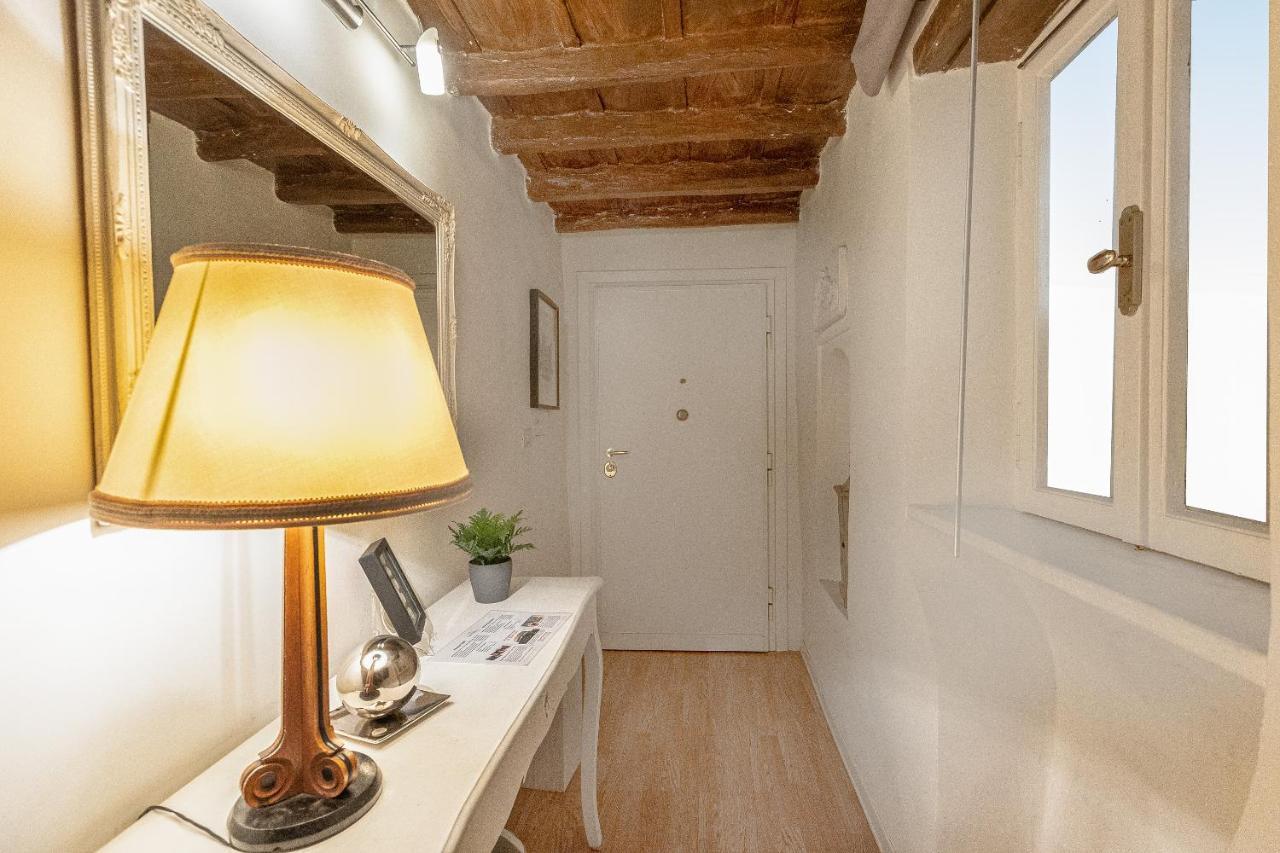 Romantica Studio-rental In Apartment