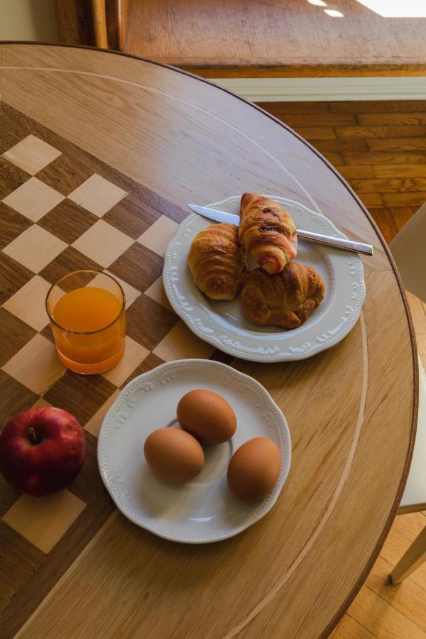 - Monti Bed & Breakfast