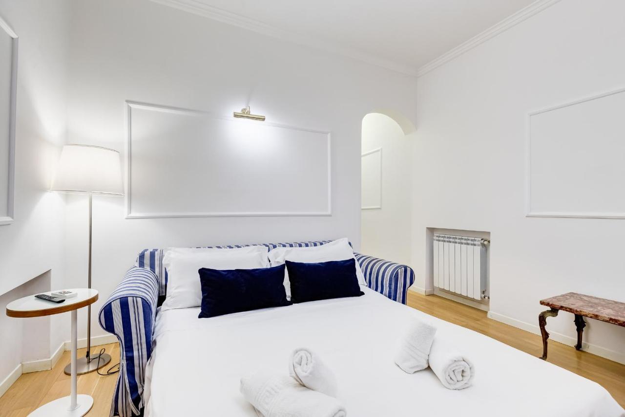 Trevi Fountain Modern Appartement