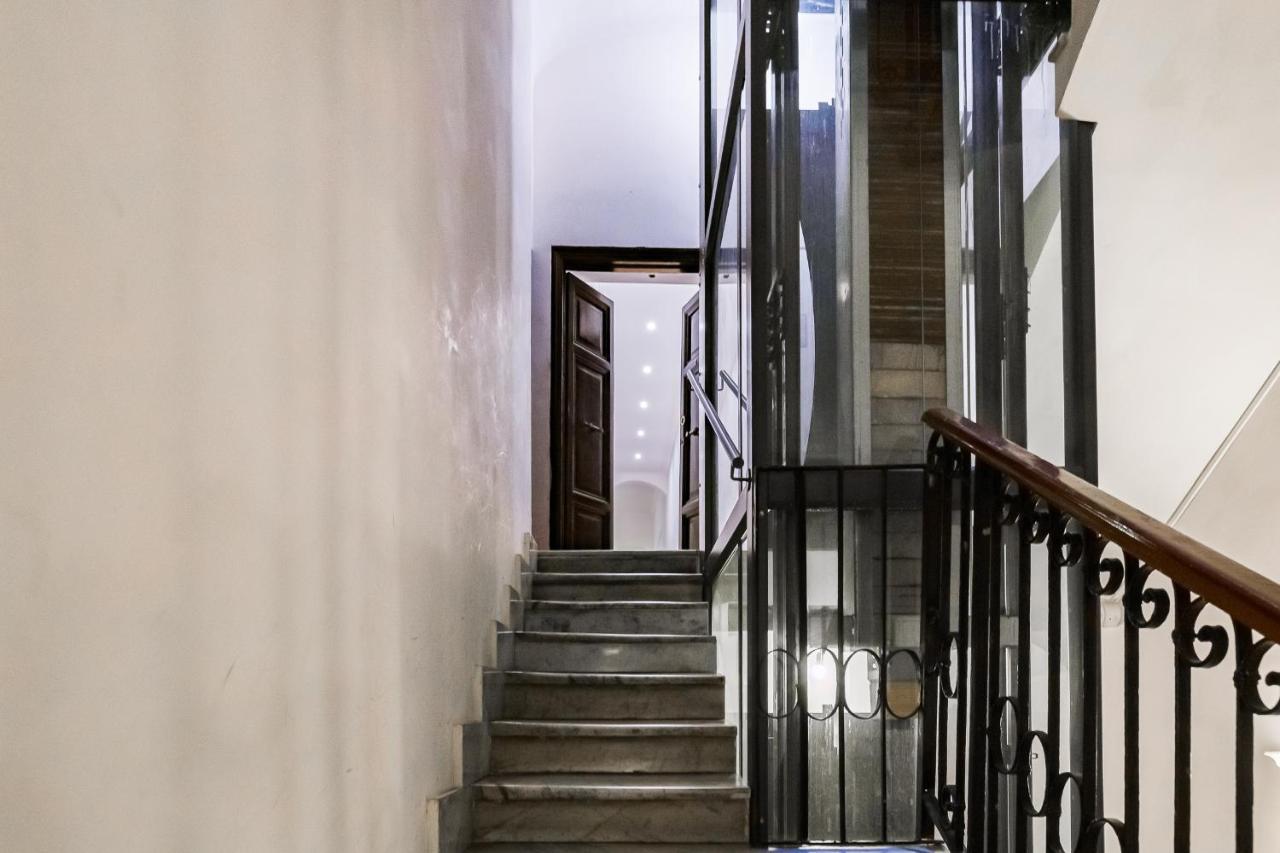 Trevi Fountain Modern Appartement Rome