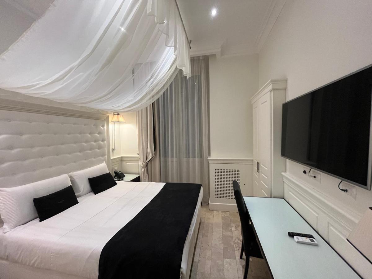 Dei Quiriti 3* Rome