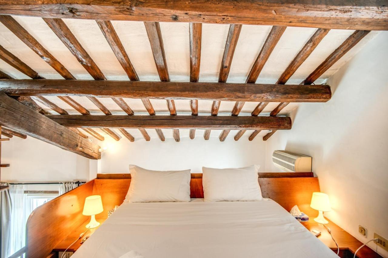Lovely Attic With Private Terrace By Piazza Navona Apartamento Roma