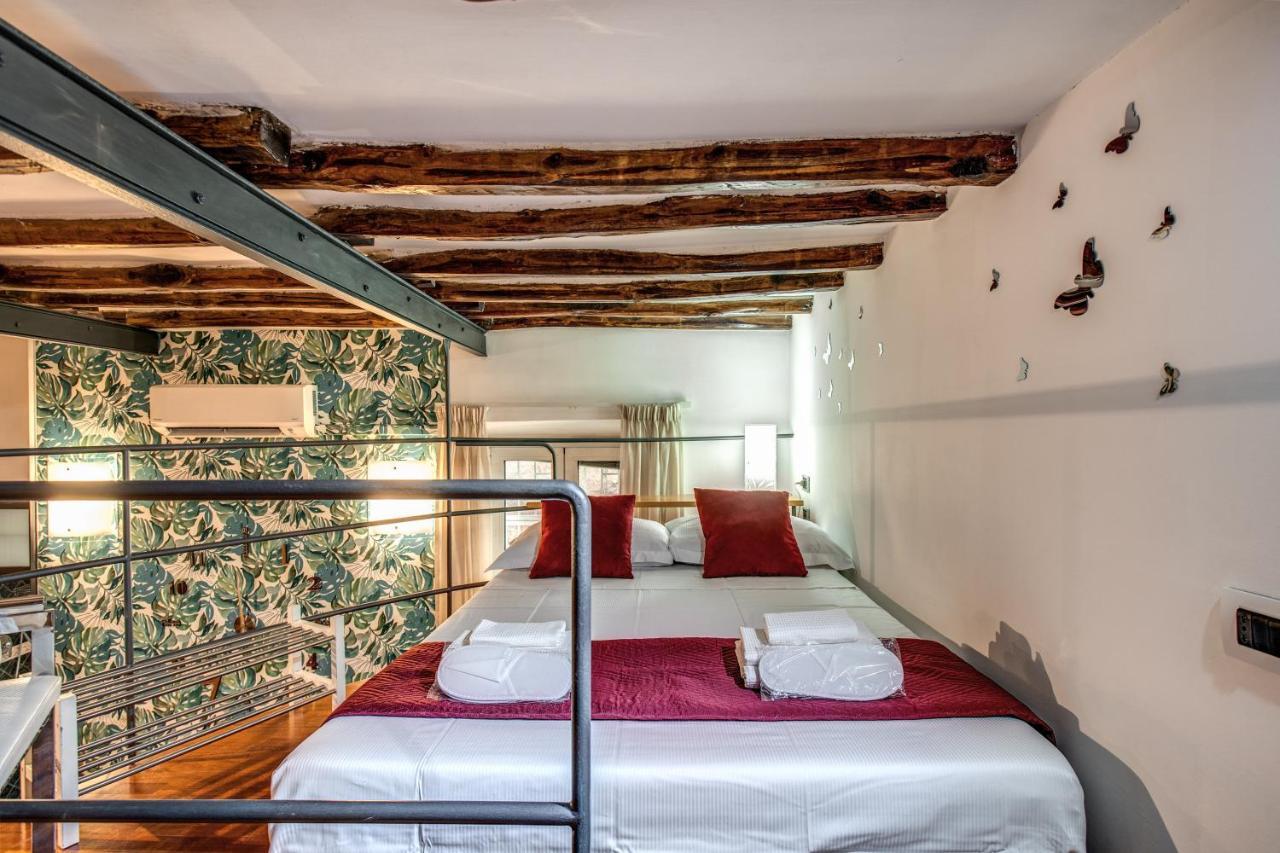 Apartment San Calisto Rome