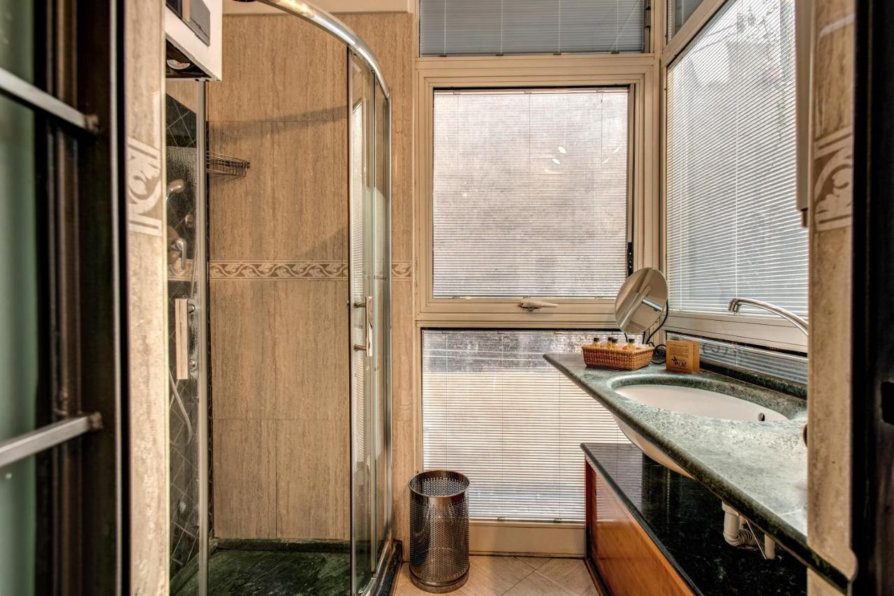 Apartment San Calisto Rome