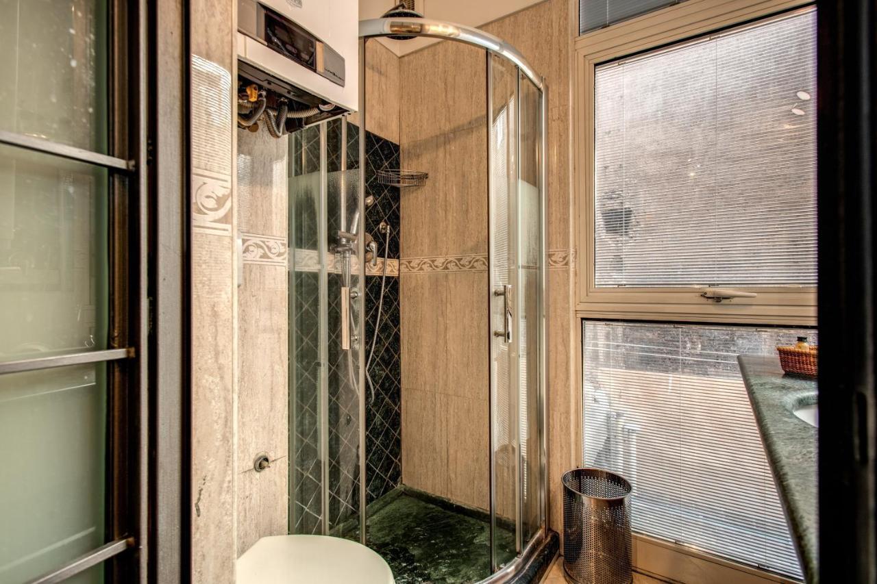 Apartment San Calisto Rome