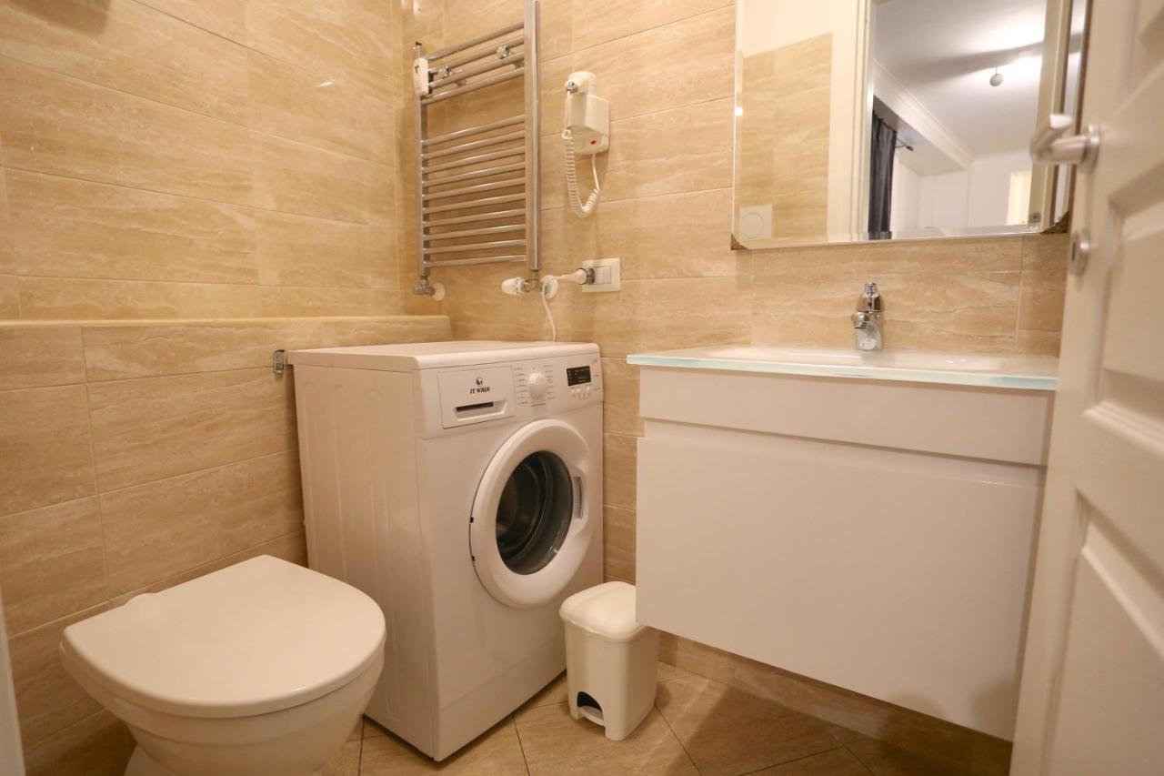 Palatino 28 *