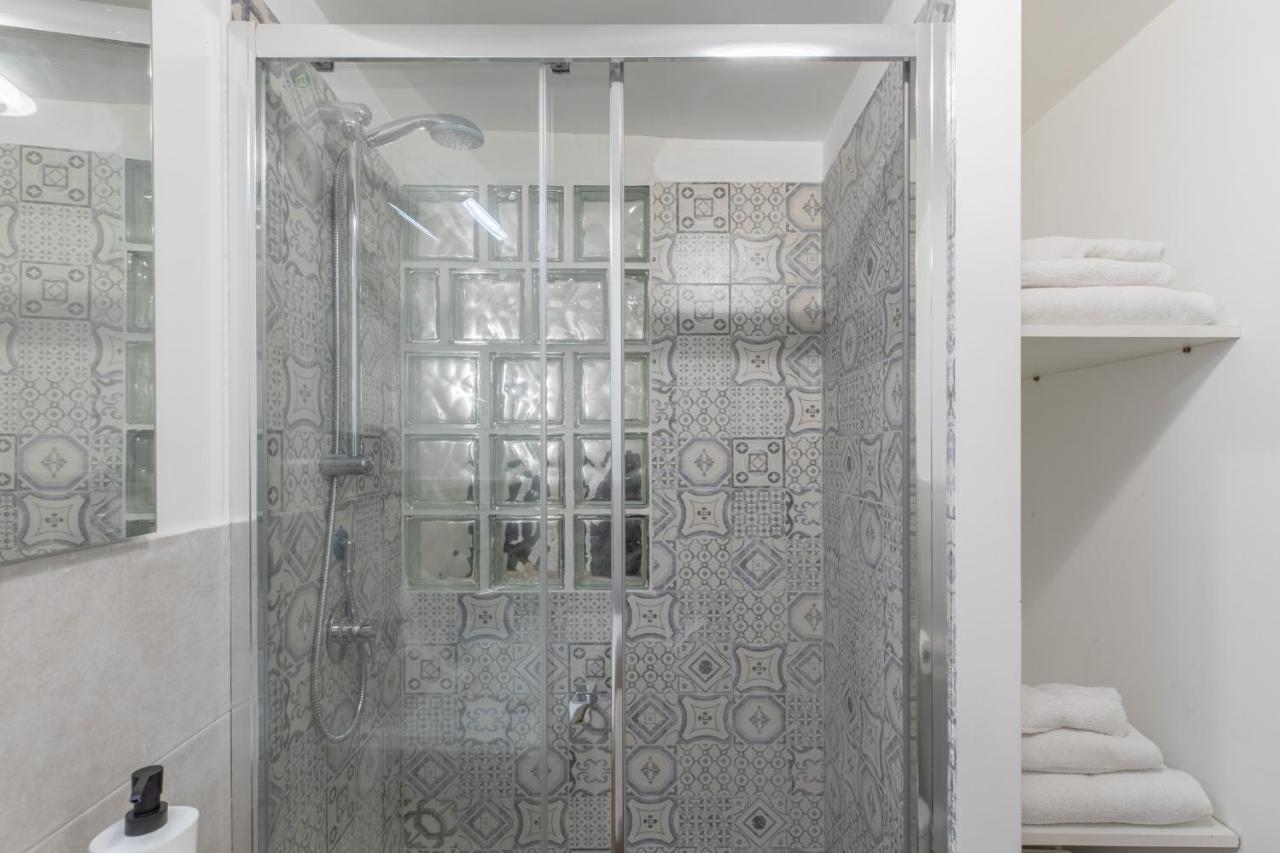 Iflat Small Studio In The Heart Of Trastevere *