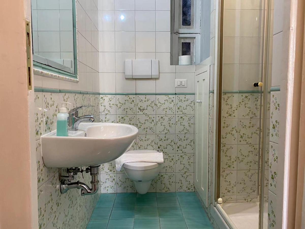 Cavour 44616 Apartment Rome