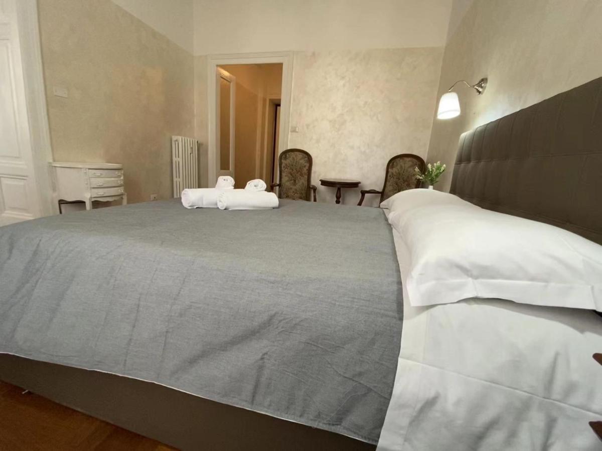 Cavour 44616