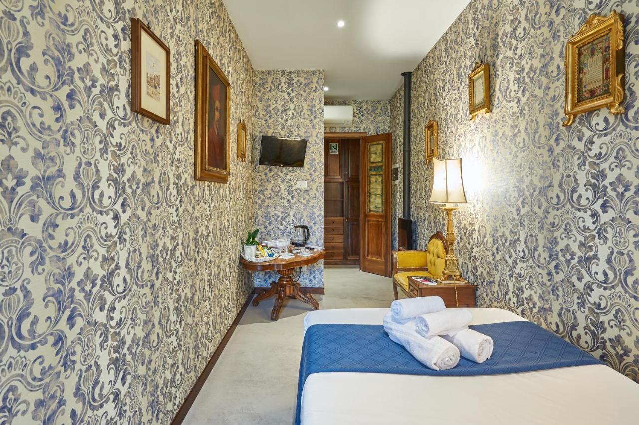 Fabrizio's Bed & Breakfast *