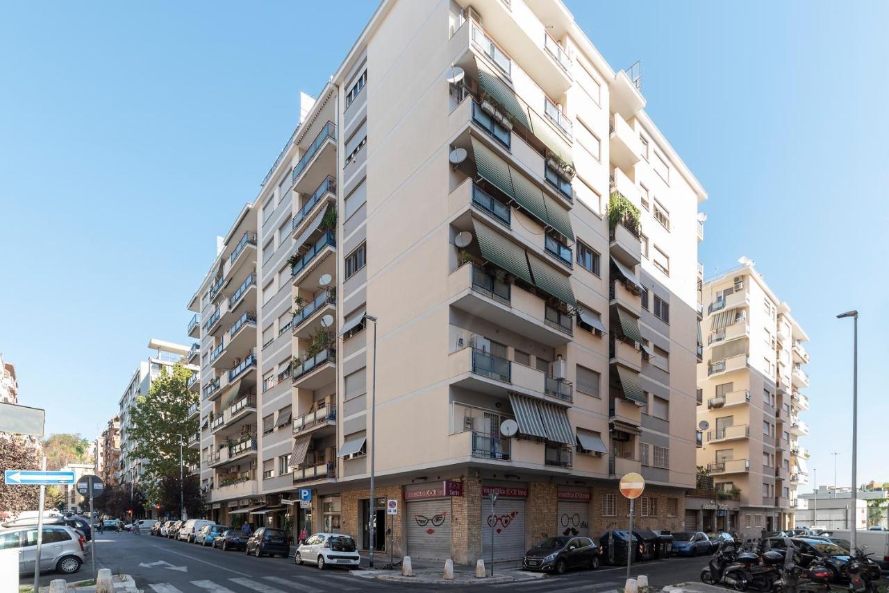 Apartment Cipro With Balconies Rome