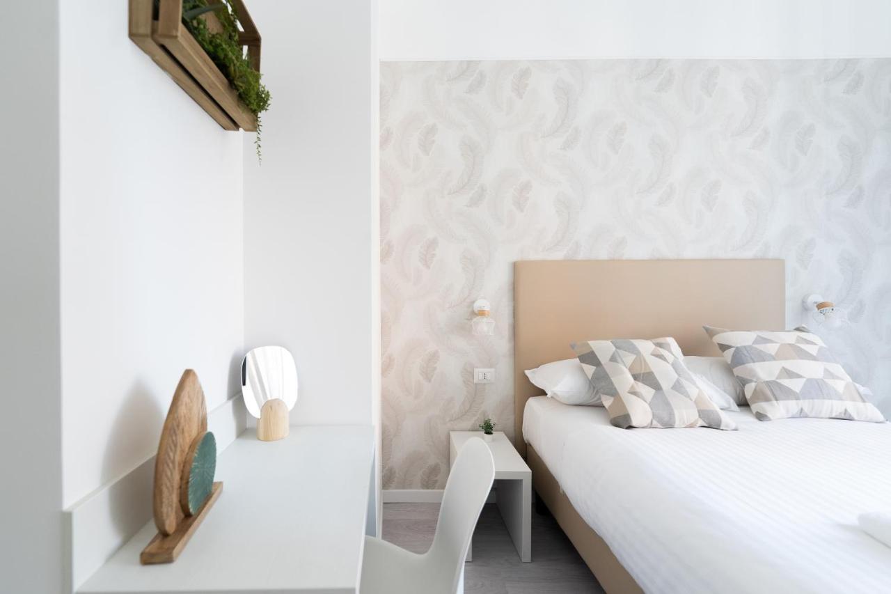 White Gioberti Guest house Rome