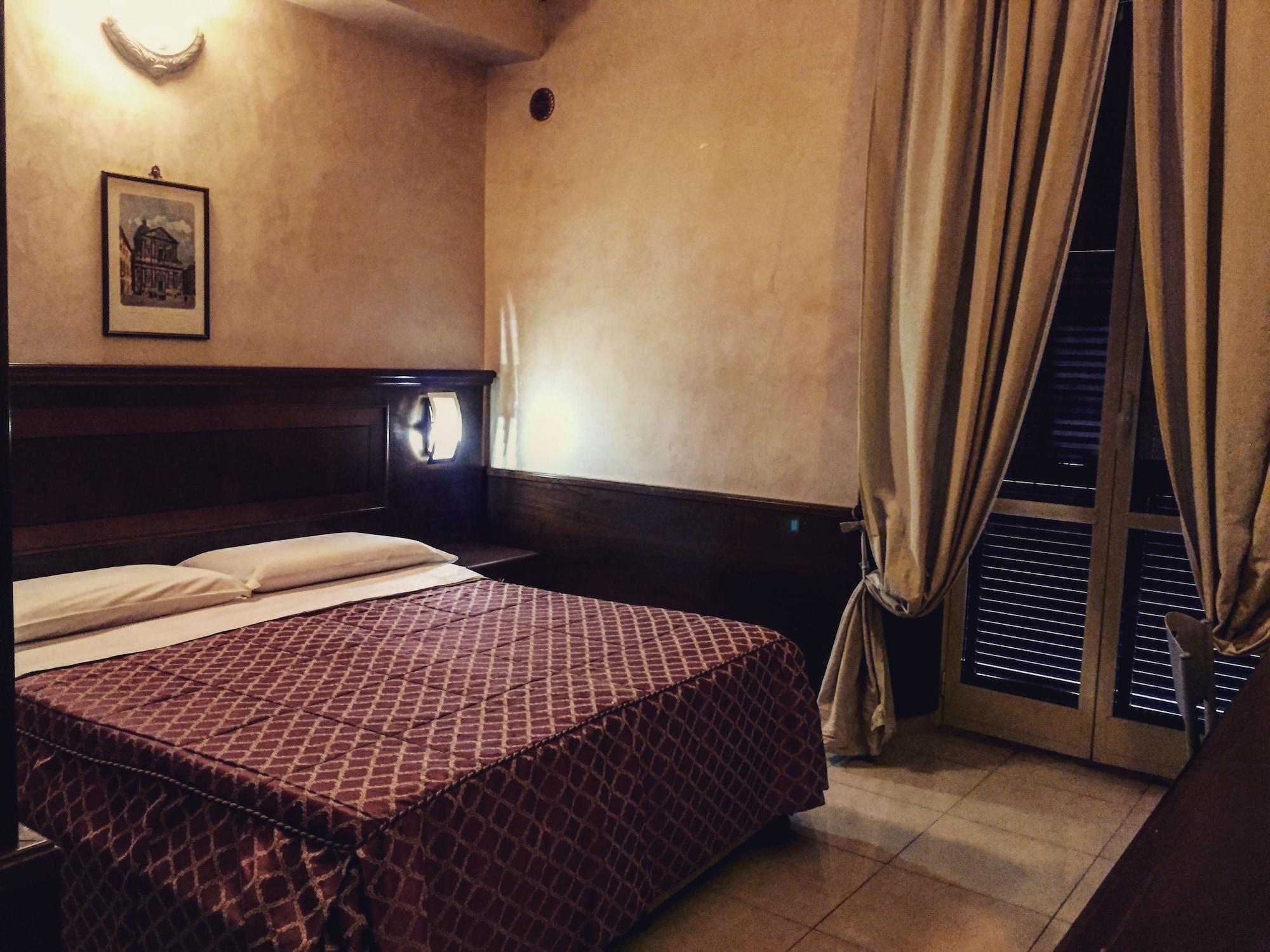 Hotel Robinson 2*