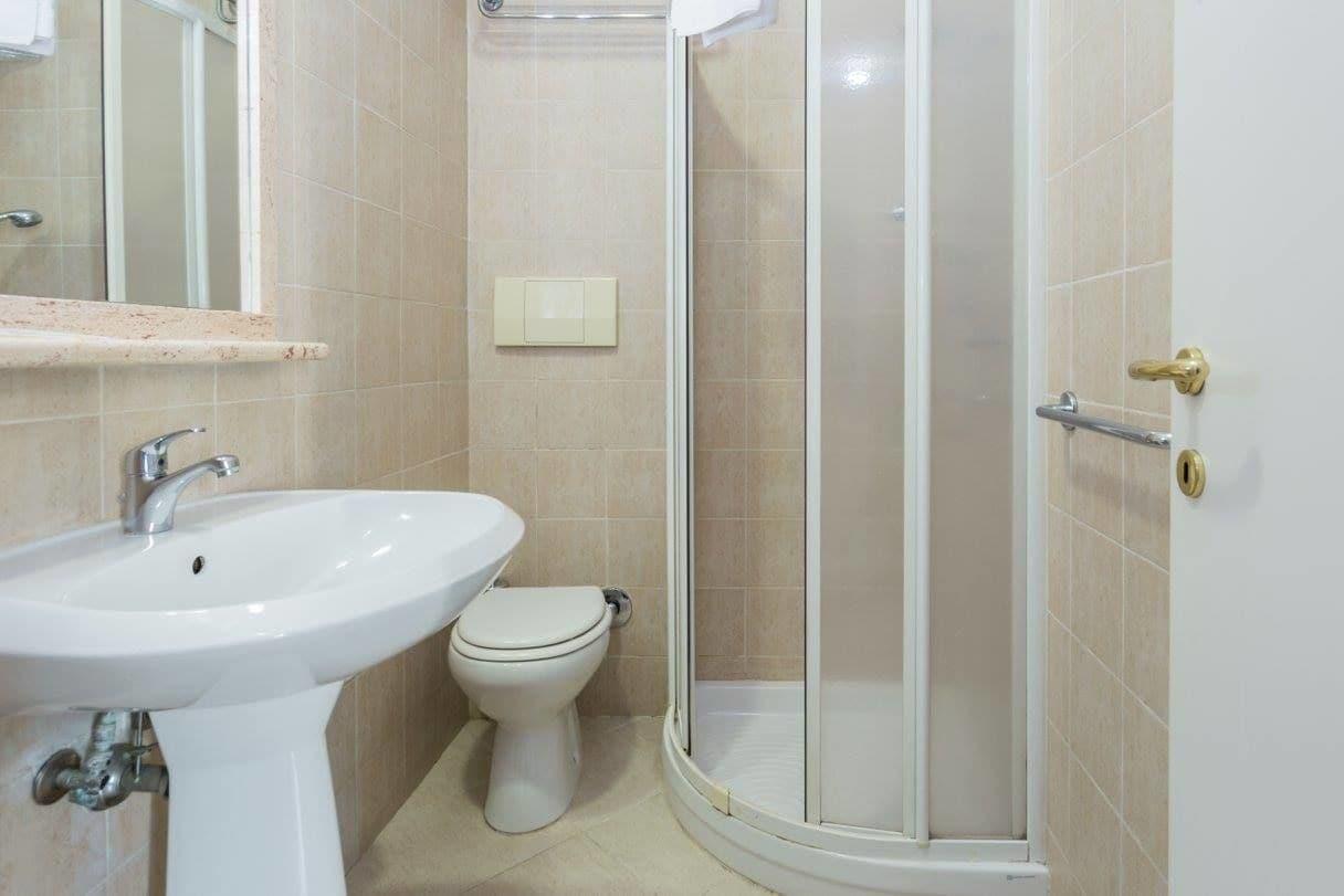 Lodi Aparthotel 3*