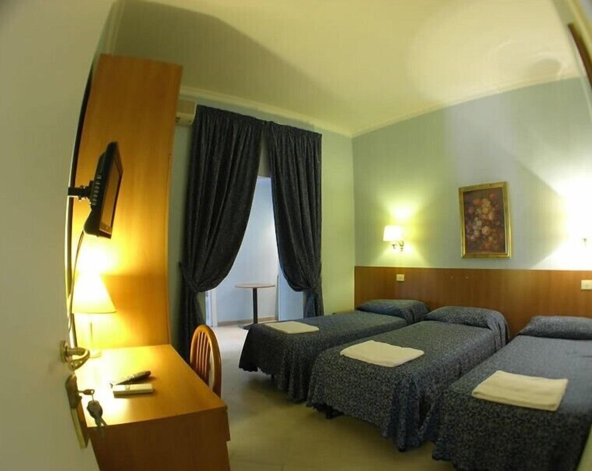 Aparthotel Lodi 3*