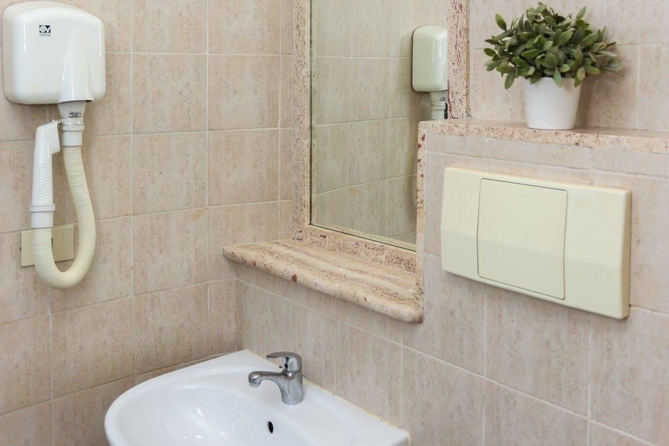 Aparthotel Lodi 3*