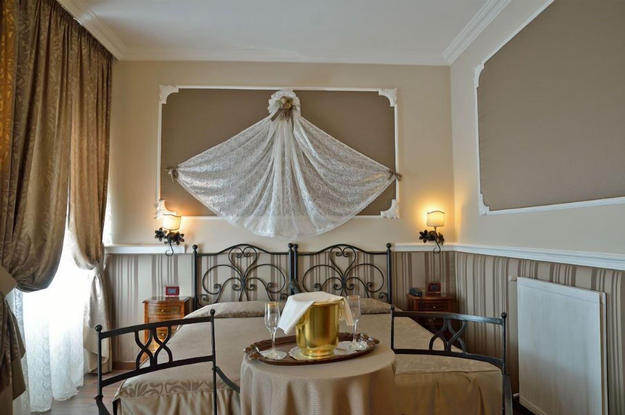 Residenza Antica Guest house Rome