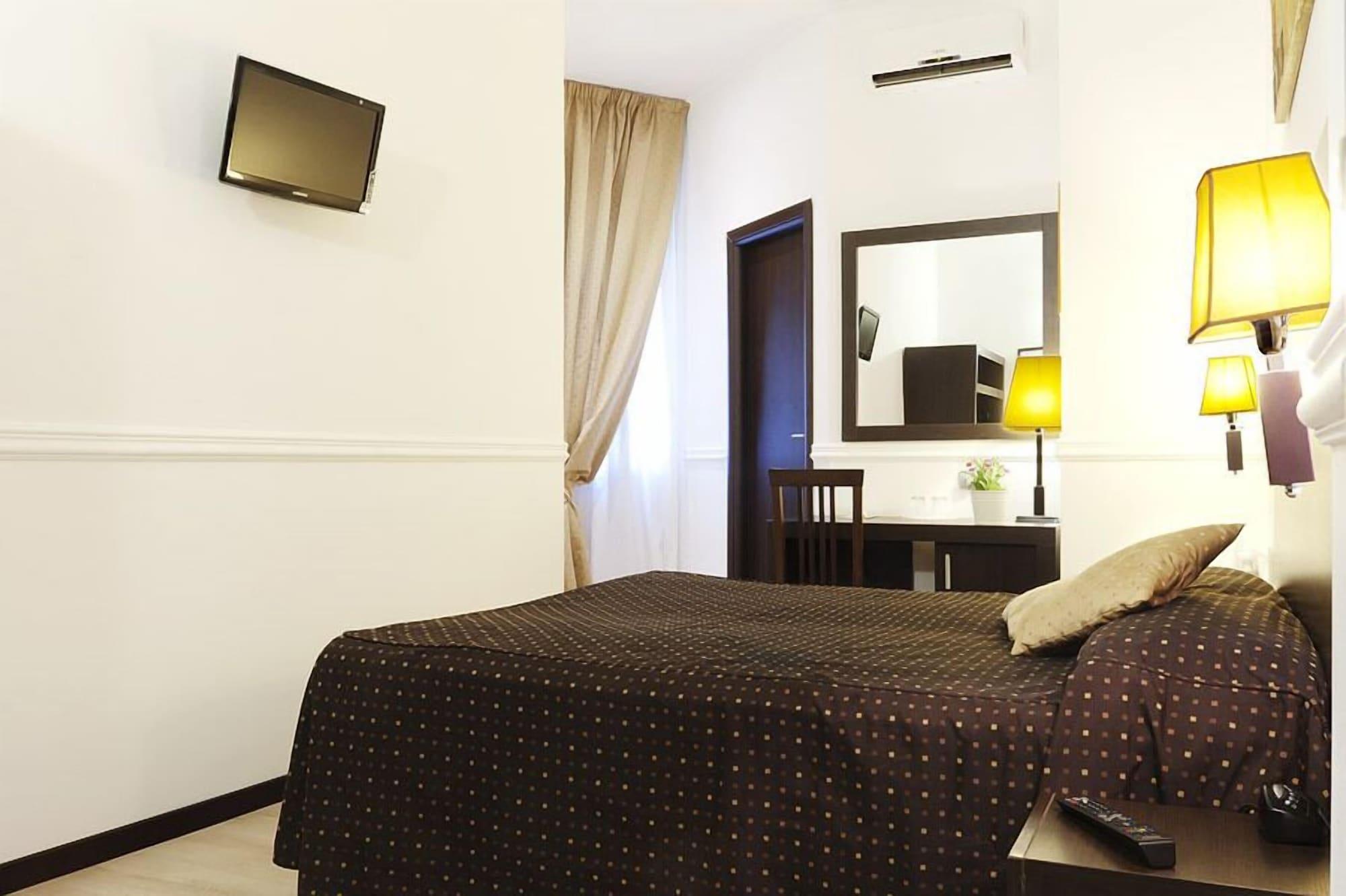 Roman Residence 2*