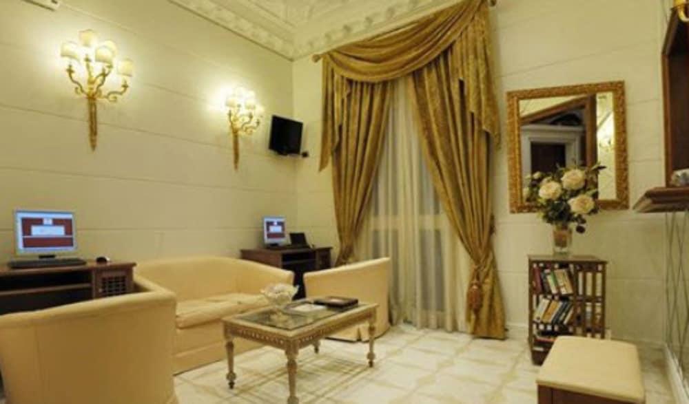Opera 3*