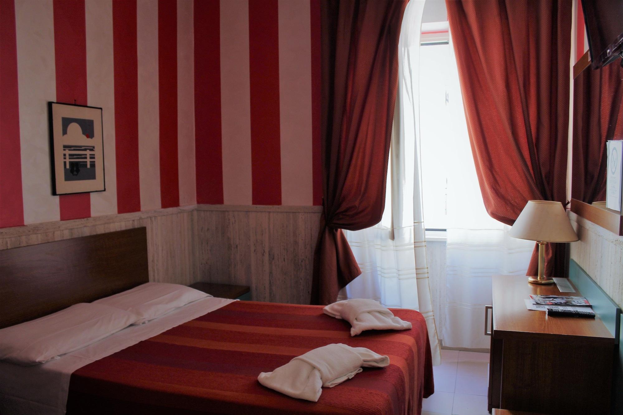 Hotel Pyramid Rome