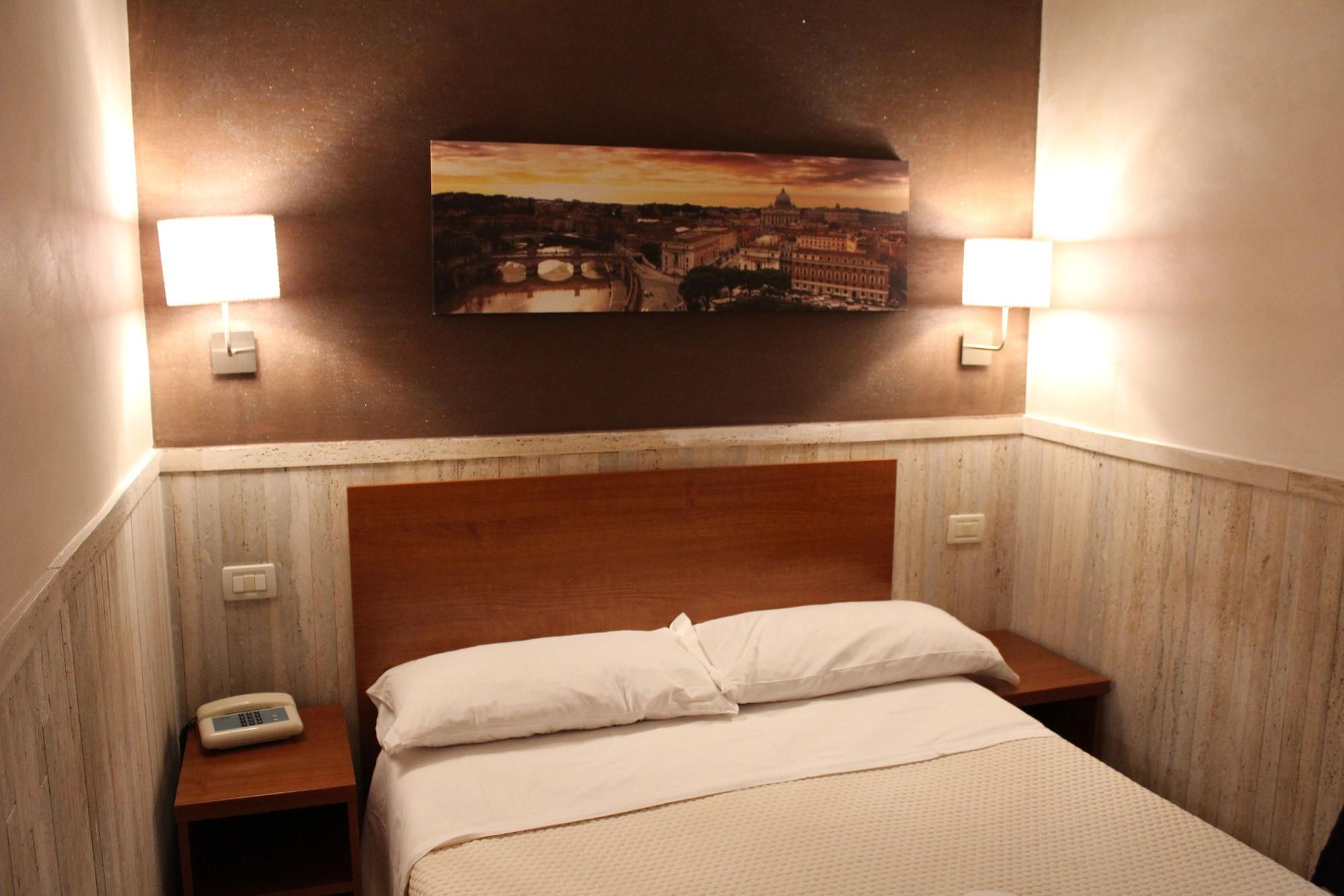 Pyramid Hotel Rome