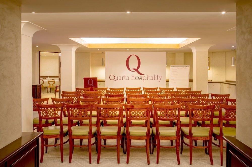 Hotel Oxford 4*