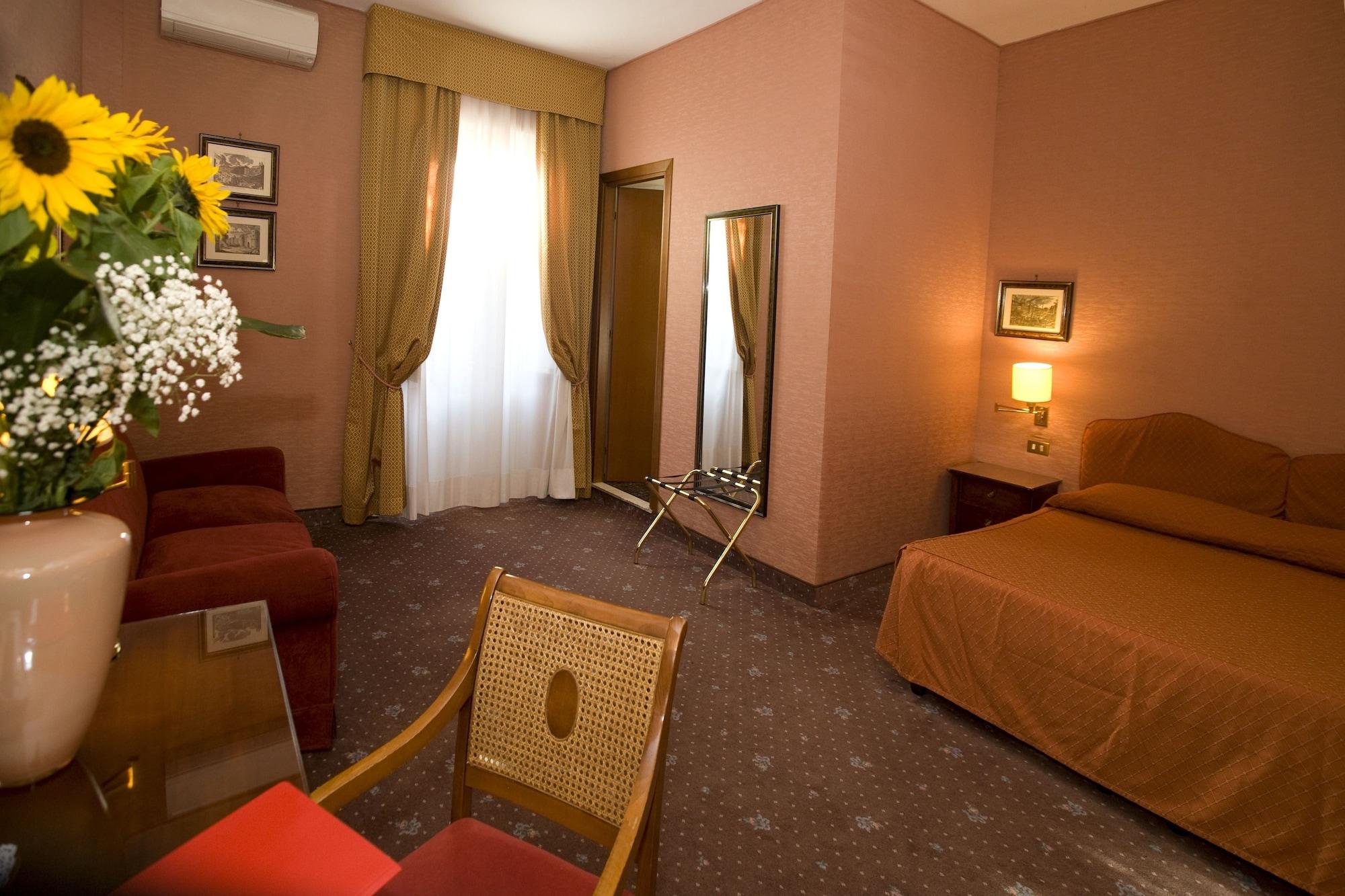 Domus Aventina Hotel 3*