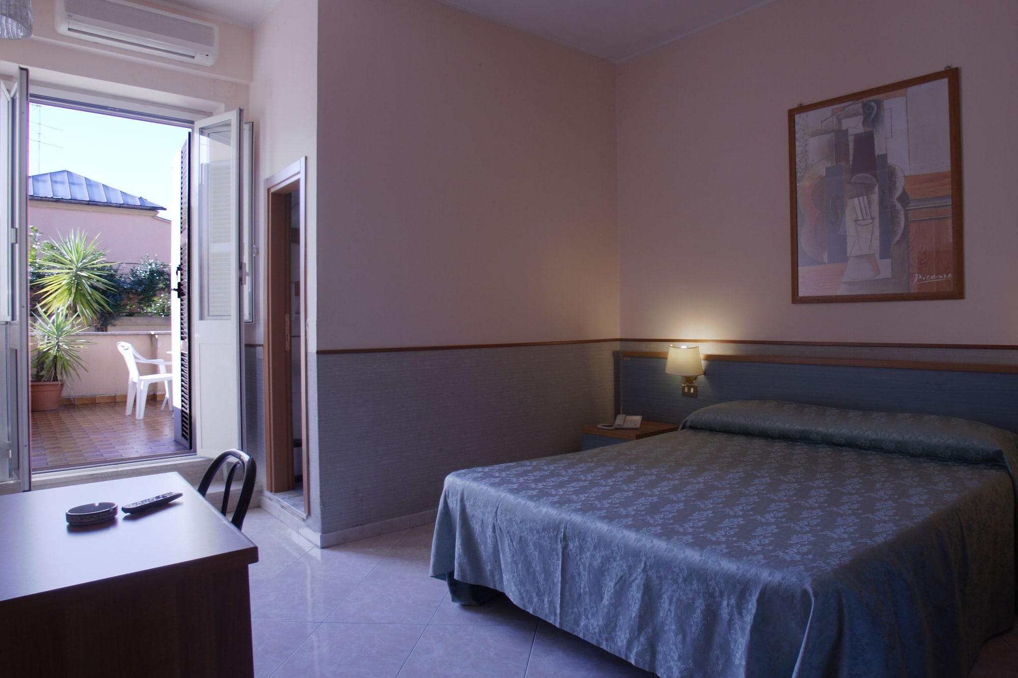 Lazzari 2* Rome