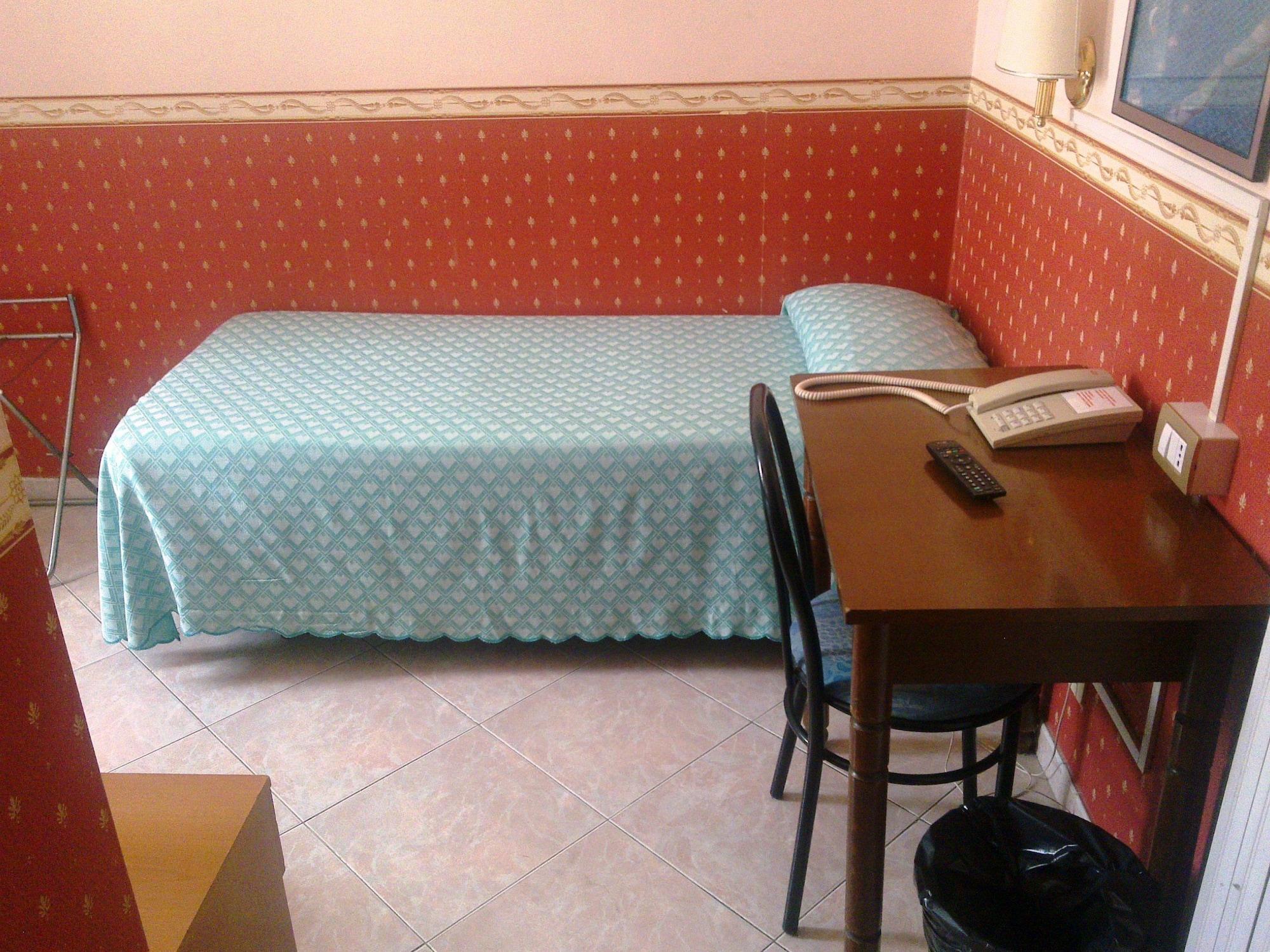 Lazzari 2* Rome