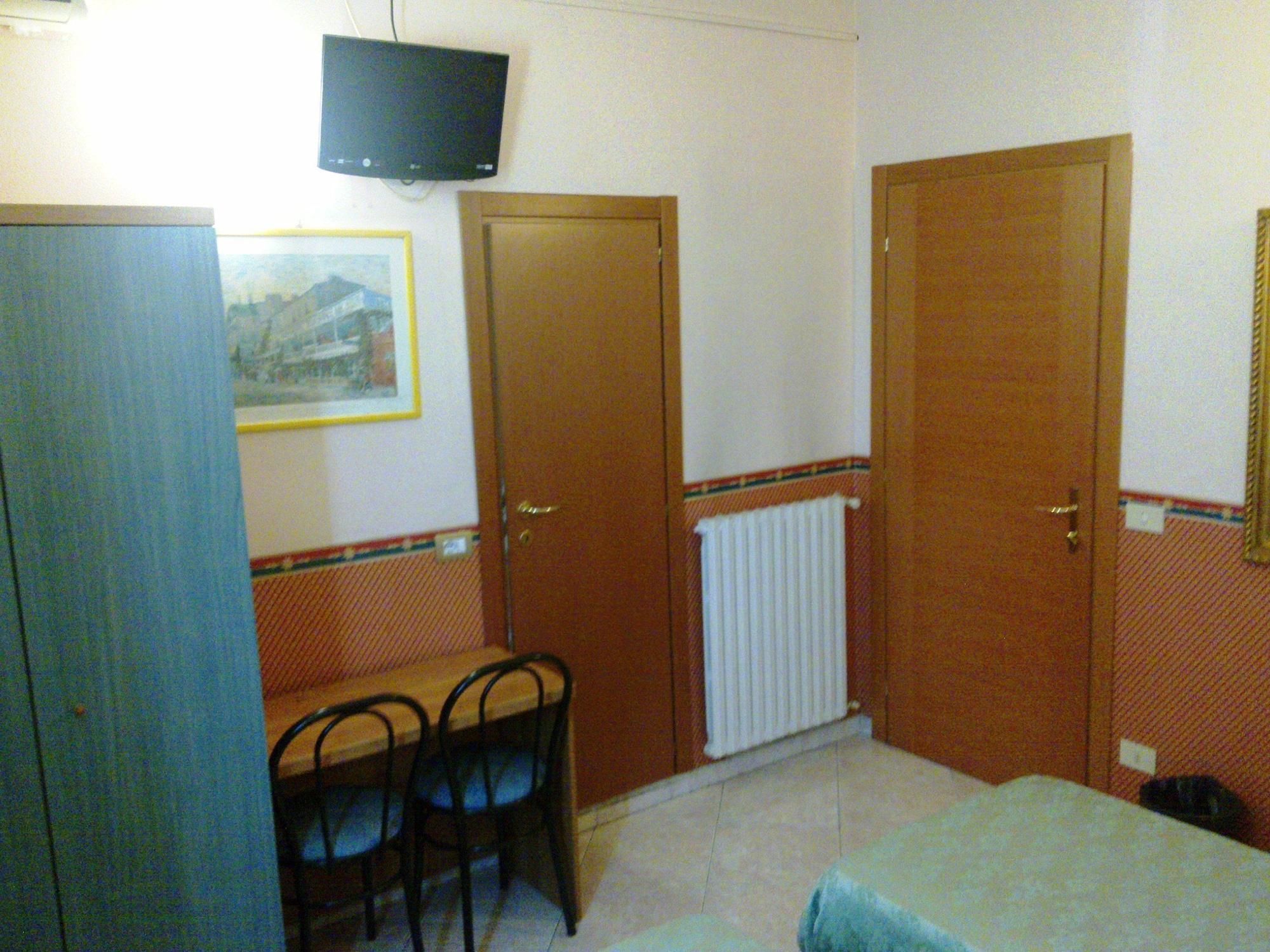 Lazzari