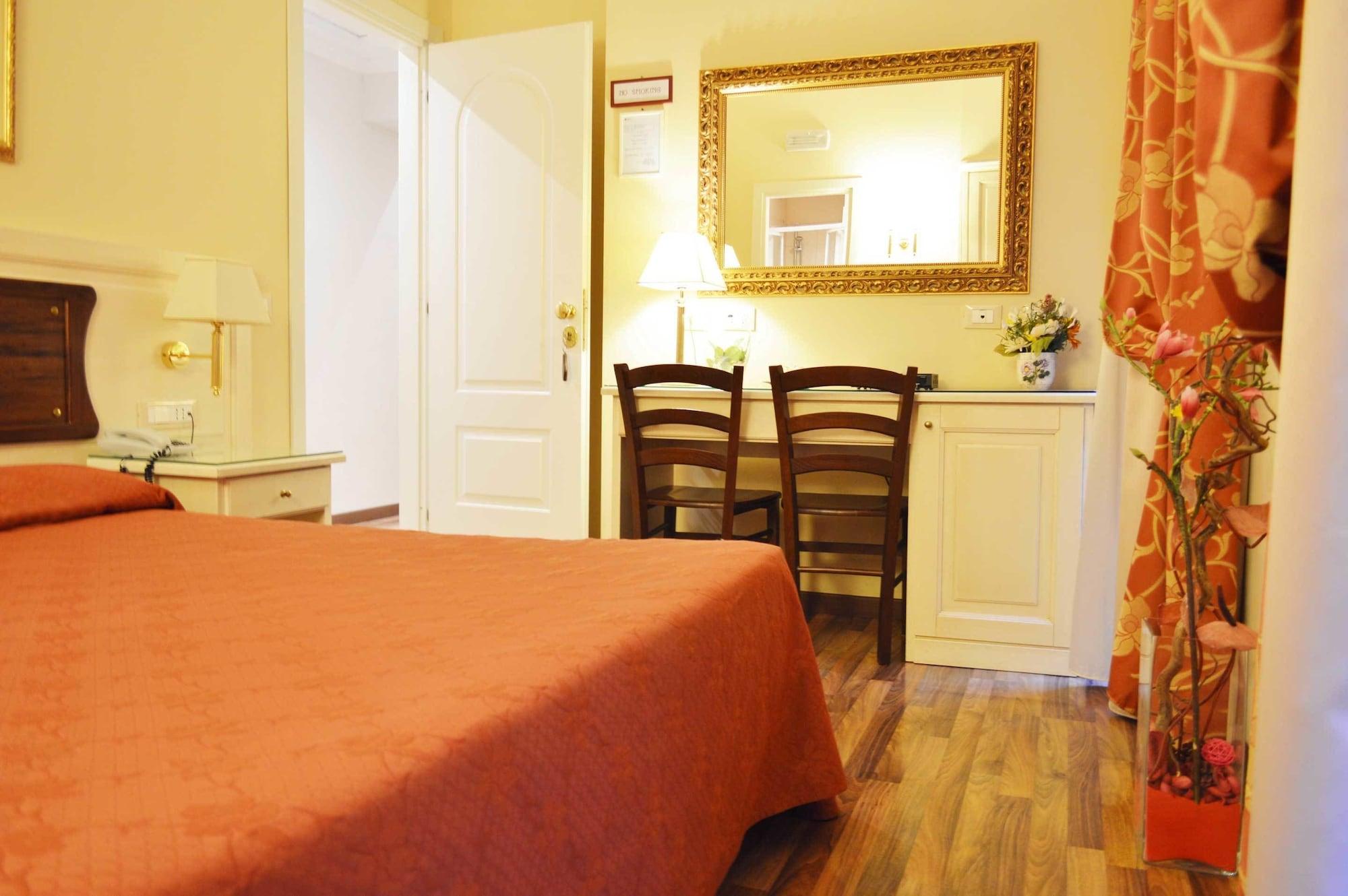 Bed & Breakfast Residenza Domiziano 3*