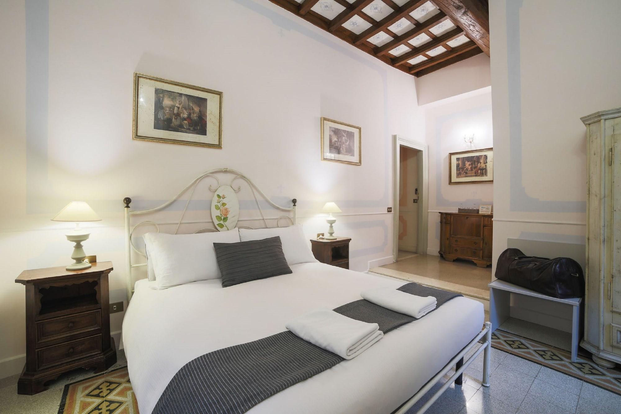 La Maison Dell'orologio