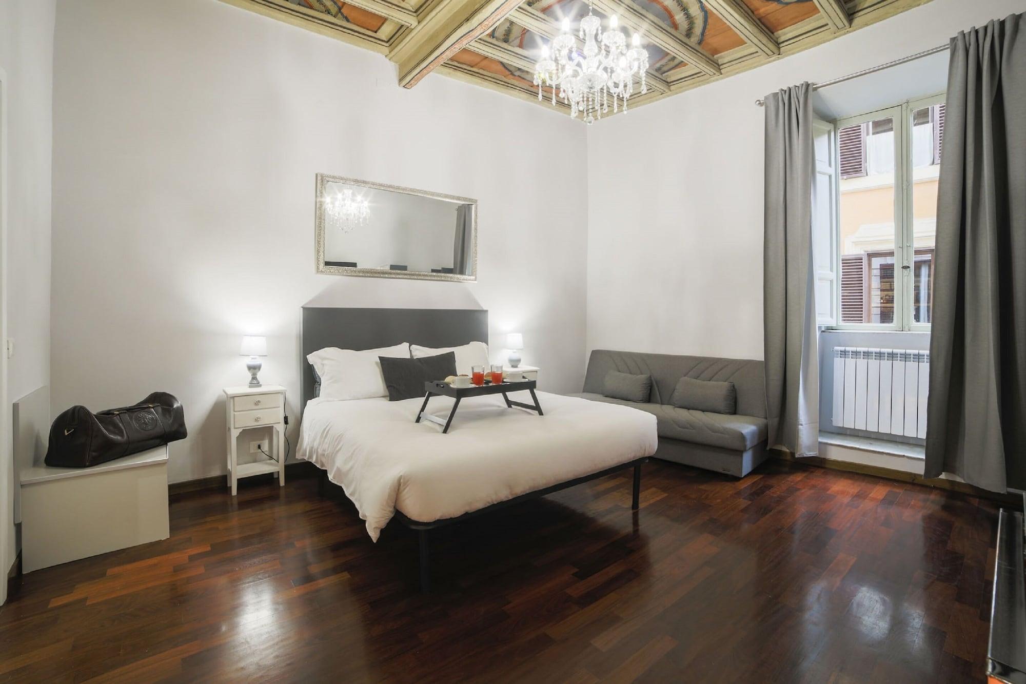 Bed & Breakfast La Maison Dell'orologio 2*