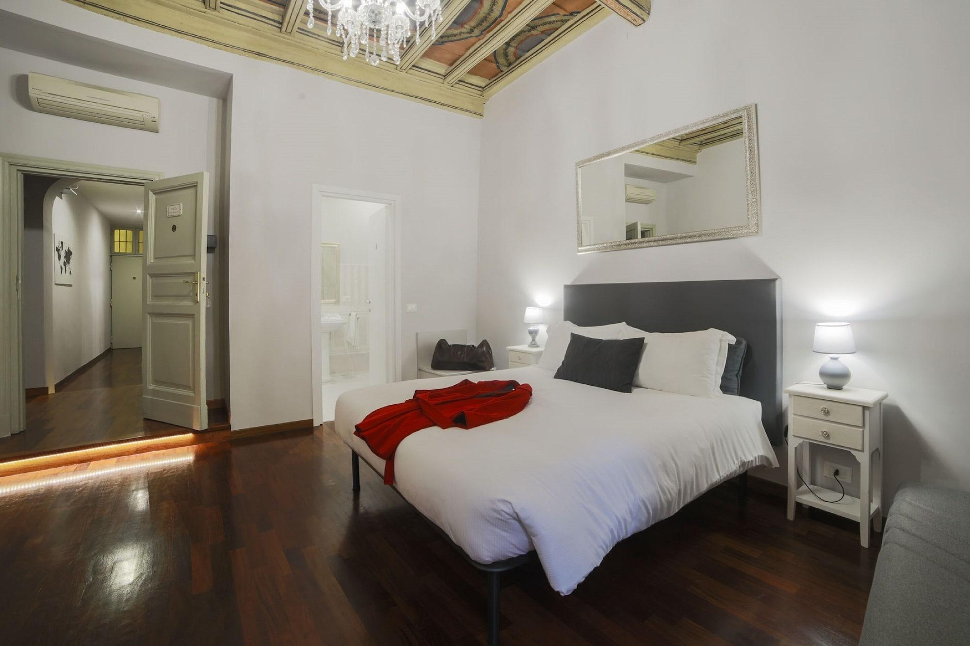 La Maison Dell'orologio Bed & Breakfast 2*