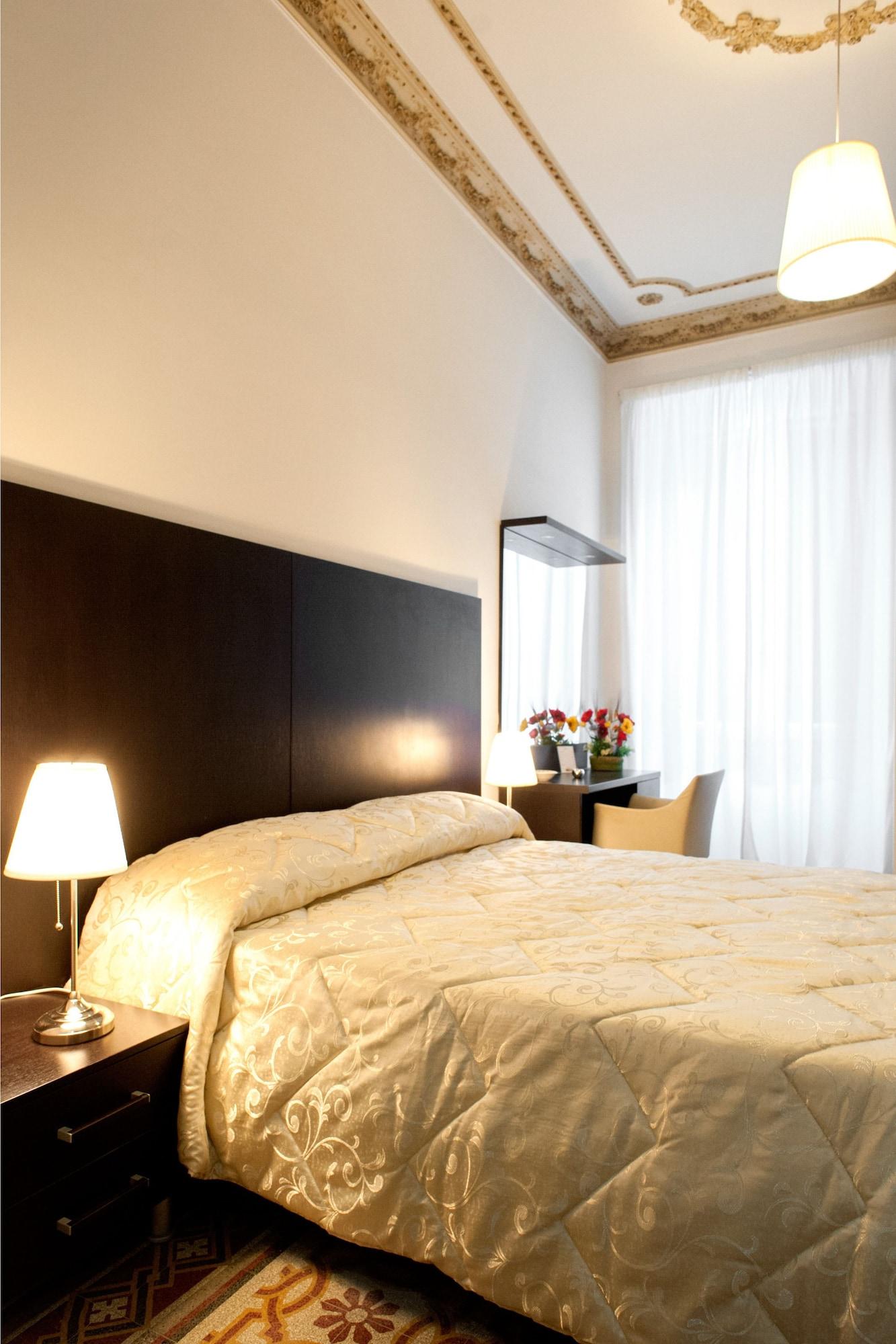 Couette-café El Dorado Colosseum 2*