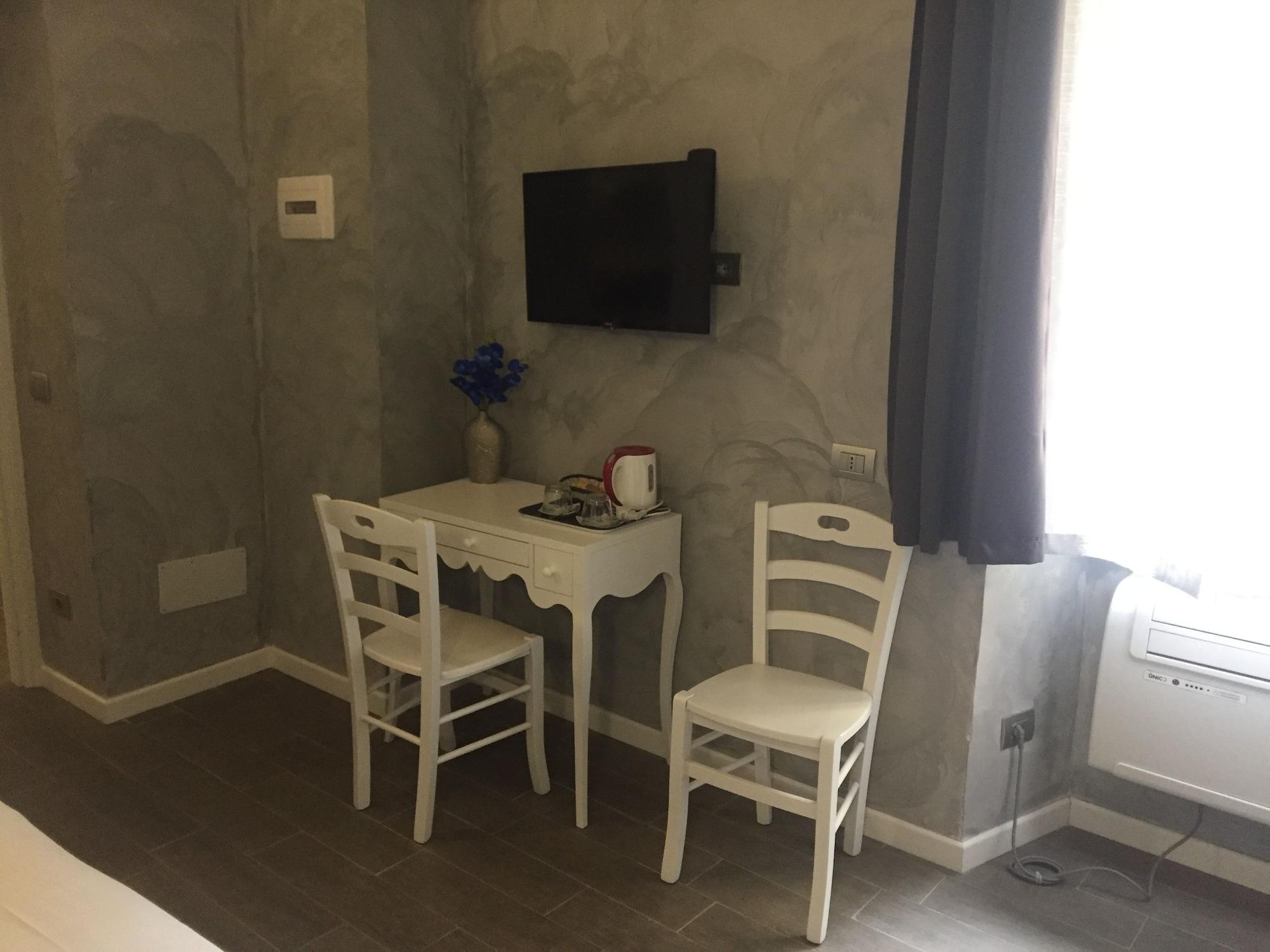 Floor Navona Rome