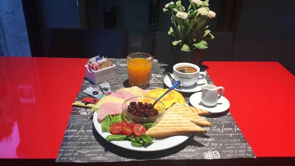 Floor Navona Guest house 2*