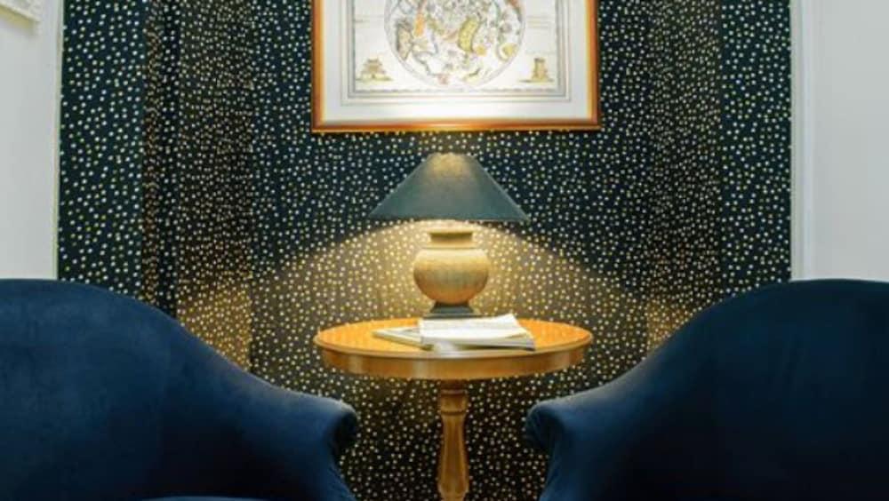 Le Clarisse Pantheon Hotel