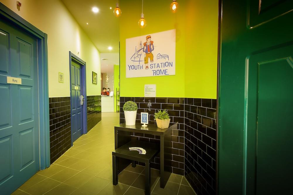 Hostel Youth Station