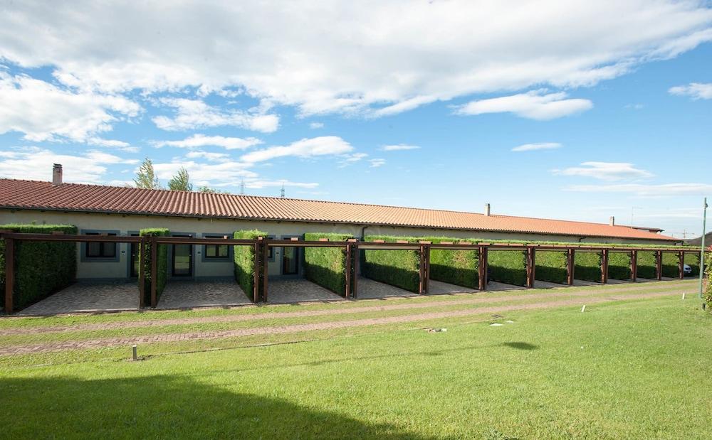 Ways Garden Hotel&leisure