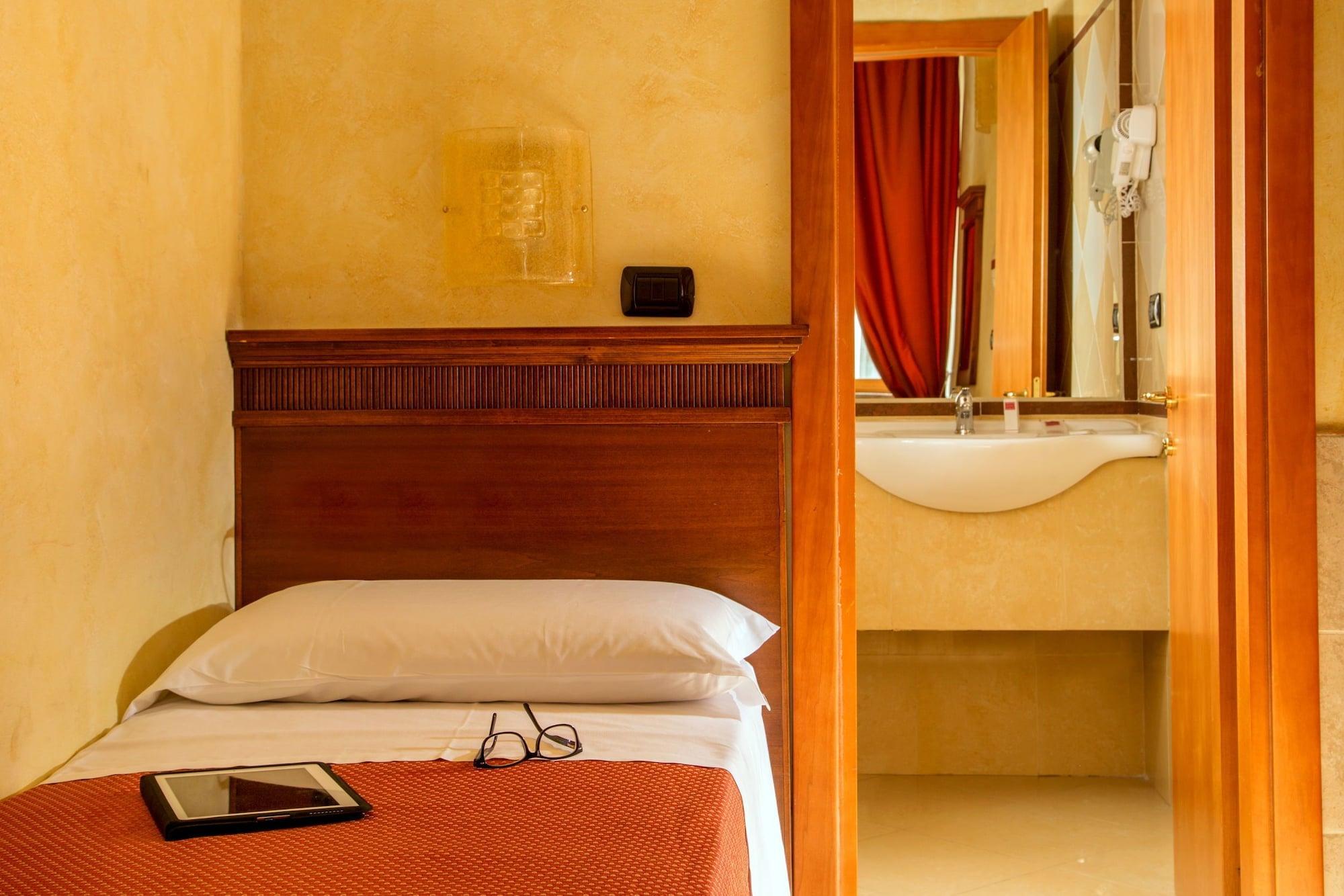 Luciani Hotel
