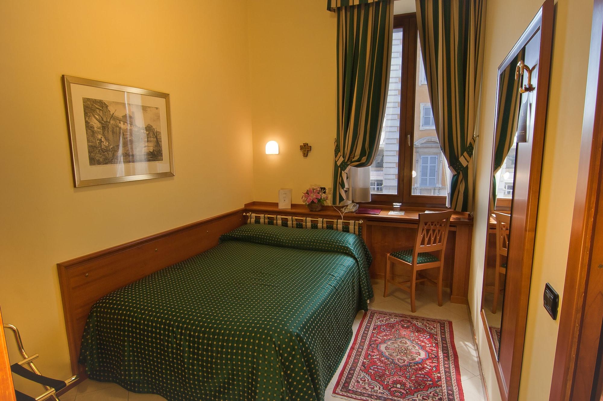 Residenza Paolo Vi 4* Roma