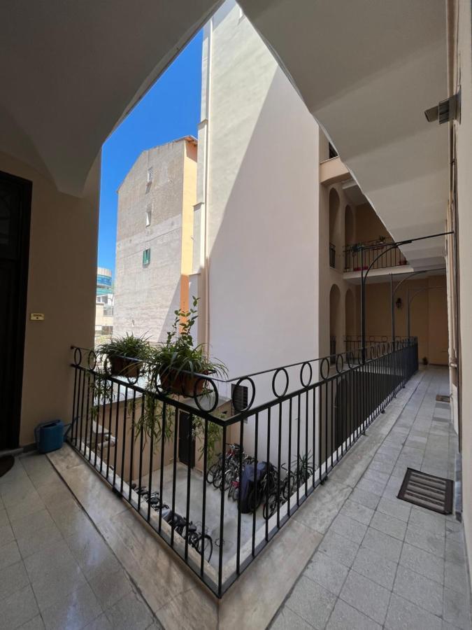 Mirhome Apartment *